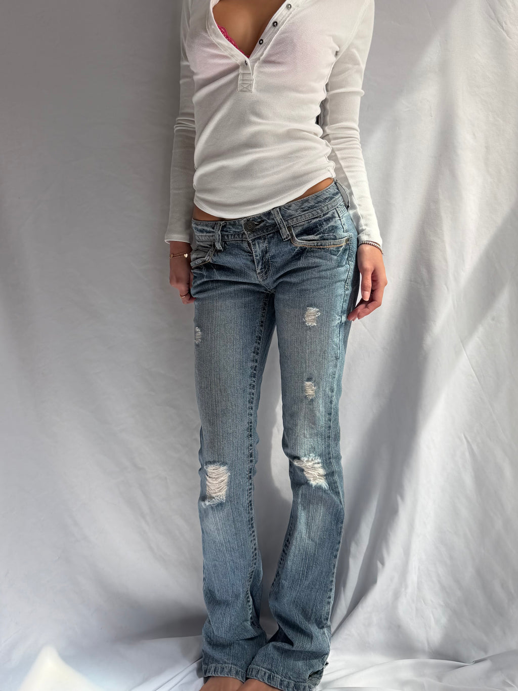Vintage low rise bootcut ripped jeans