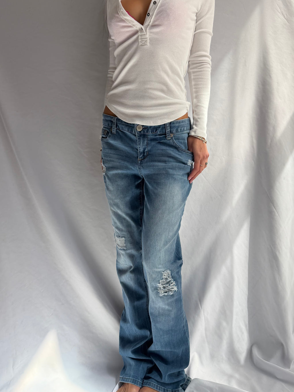 Vintage low rise flare ripped jeans