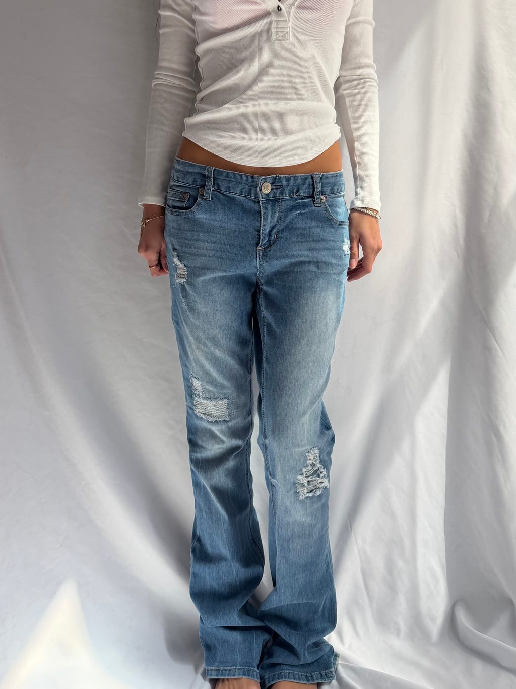 Vintage low rise flare ripped jeans