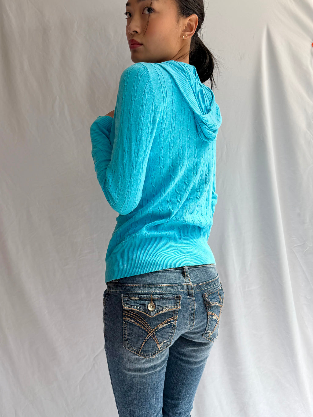 Vintage blue fitted sweater hoodie