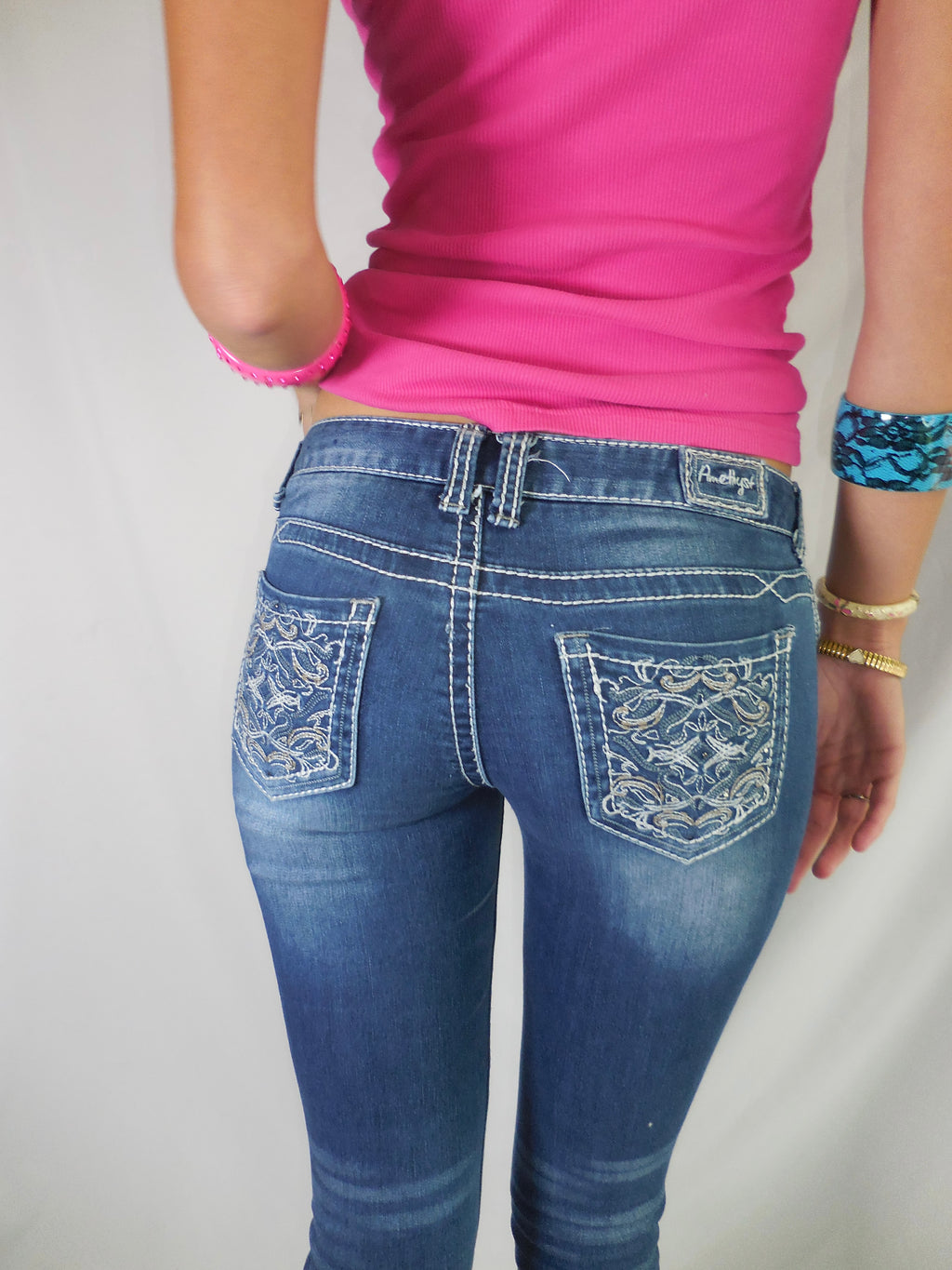 Vintage embroidered low rise skinny jeans