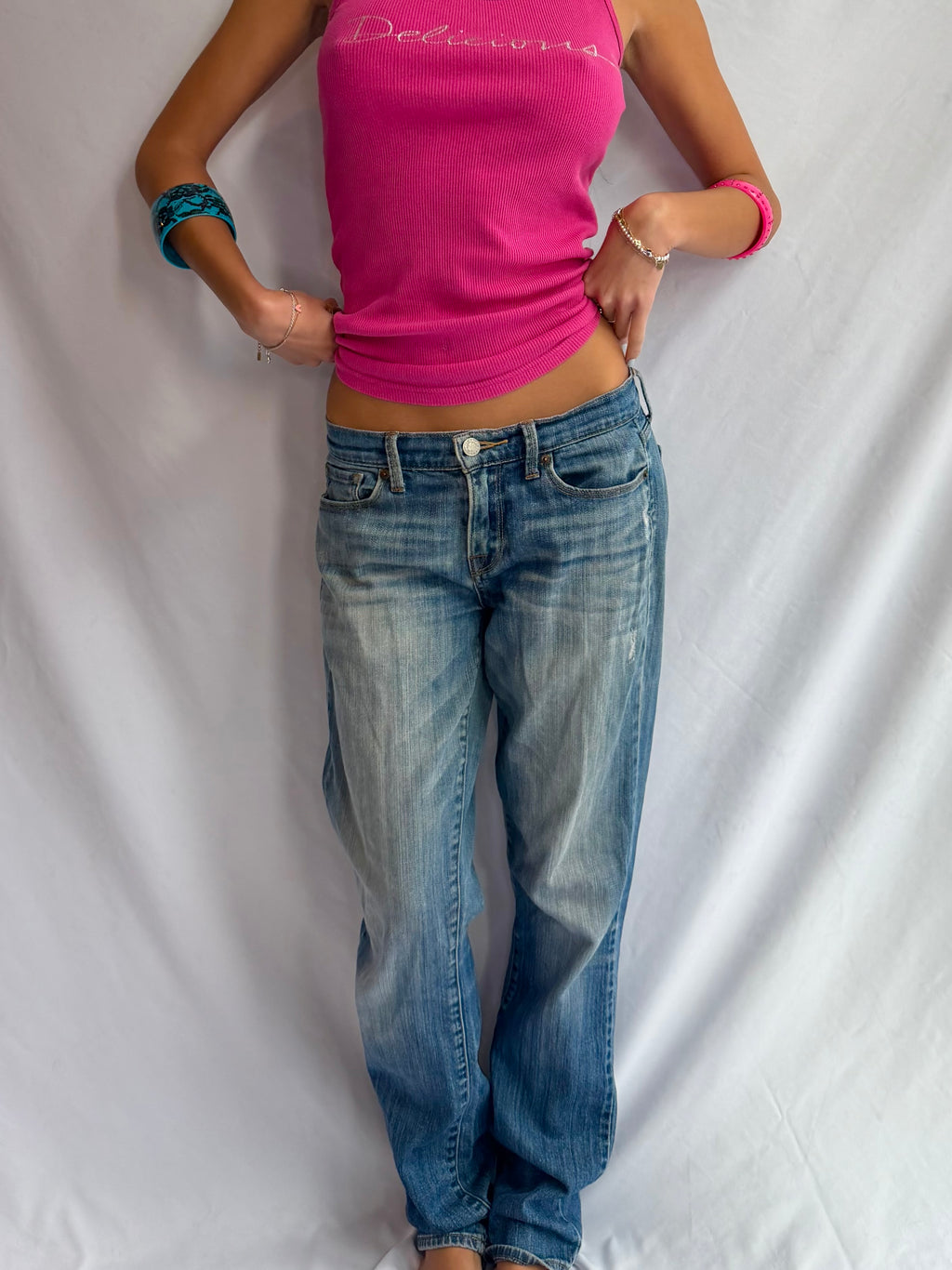 Vintage low rise relaxed jeans