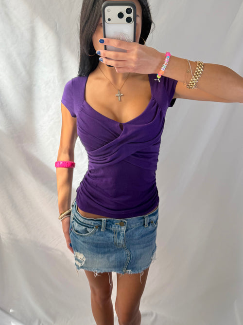 Vintage purple fitted v neck top