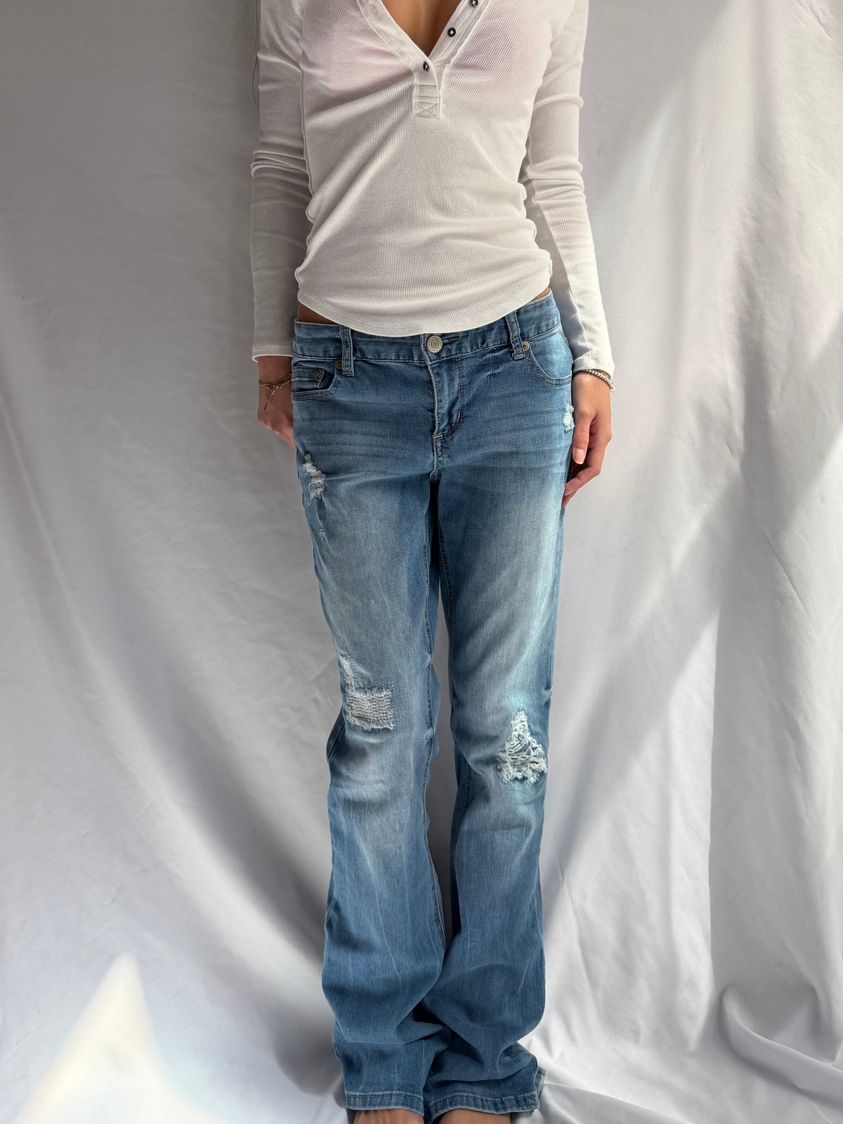 Vintage low rise flare ripped jeans