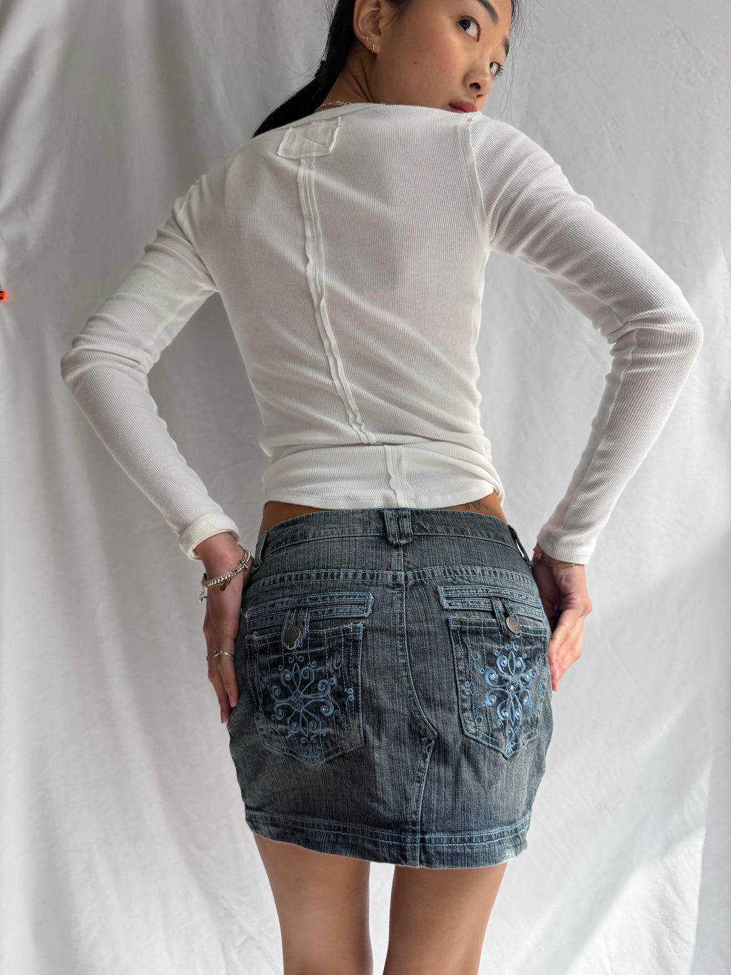 Vintage low rise denim mini skirt