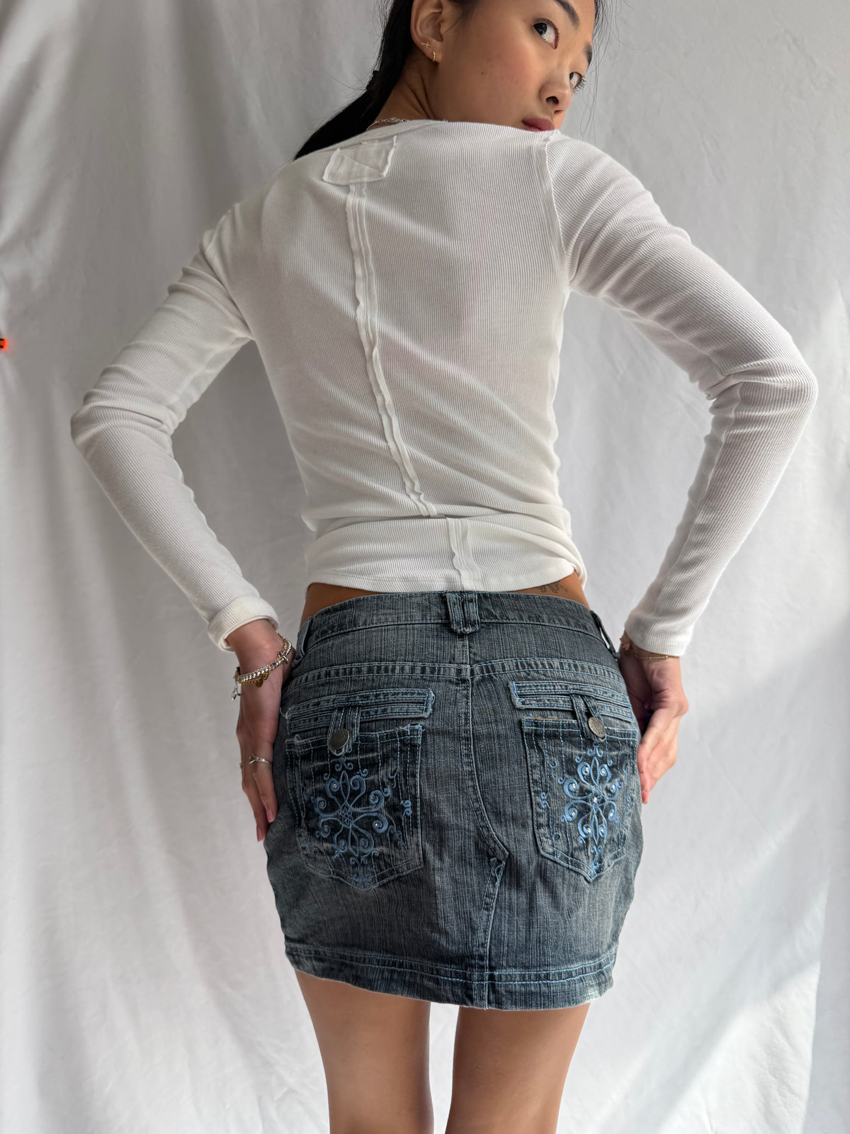 Vintage low rise denim mini skirt