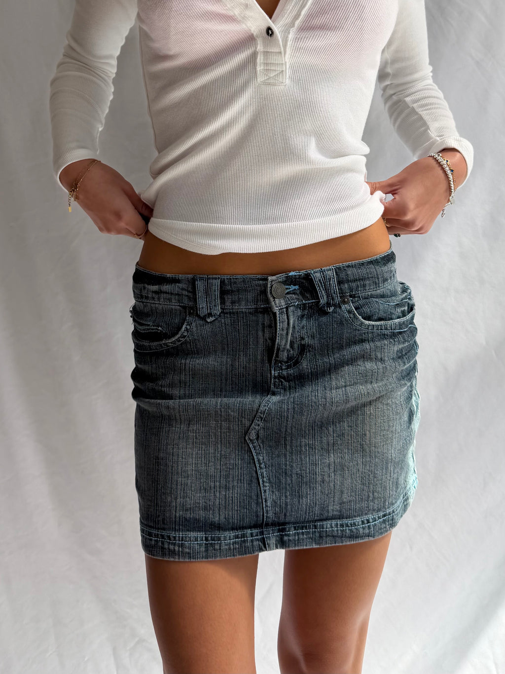 Vintage low rise denim mini skirt