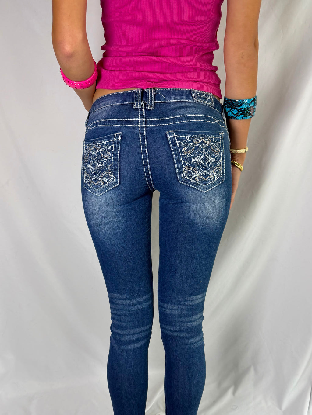 Vintage embroidered low rise skinny jeans