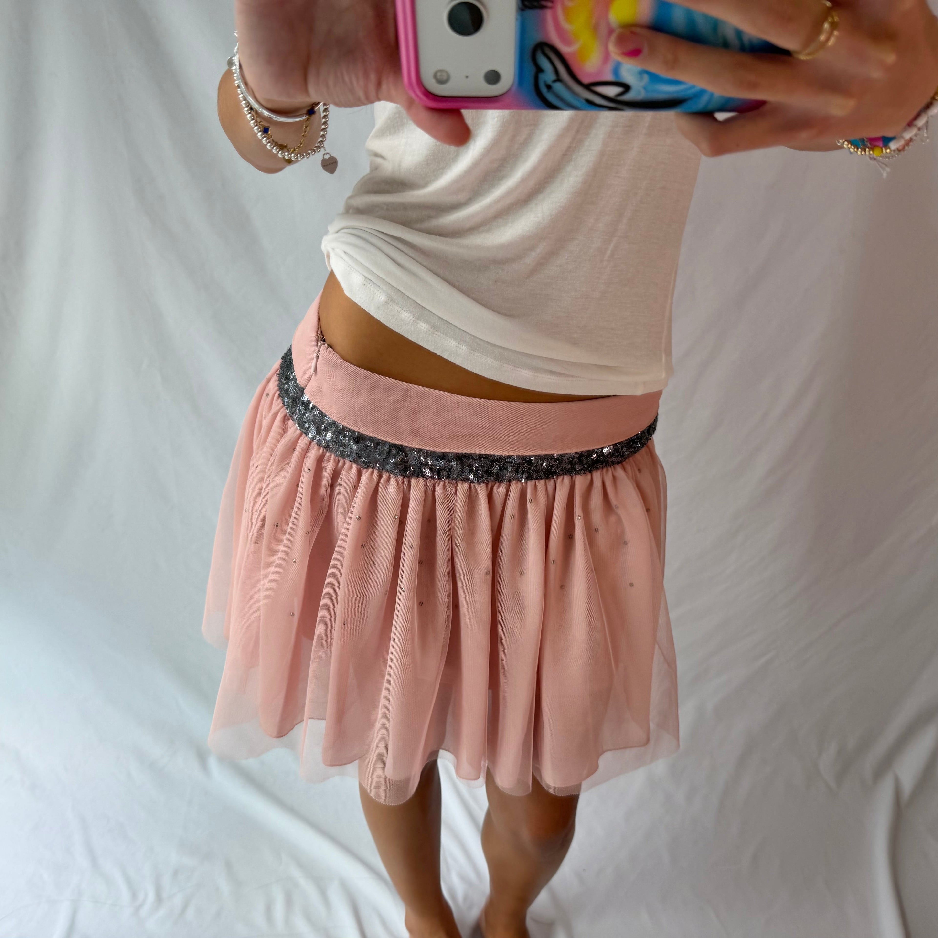 vintage Vera Wang sequin mini skirt .𖥔 ݁ ˖
