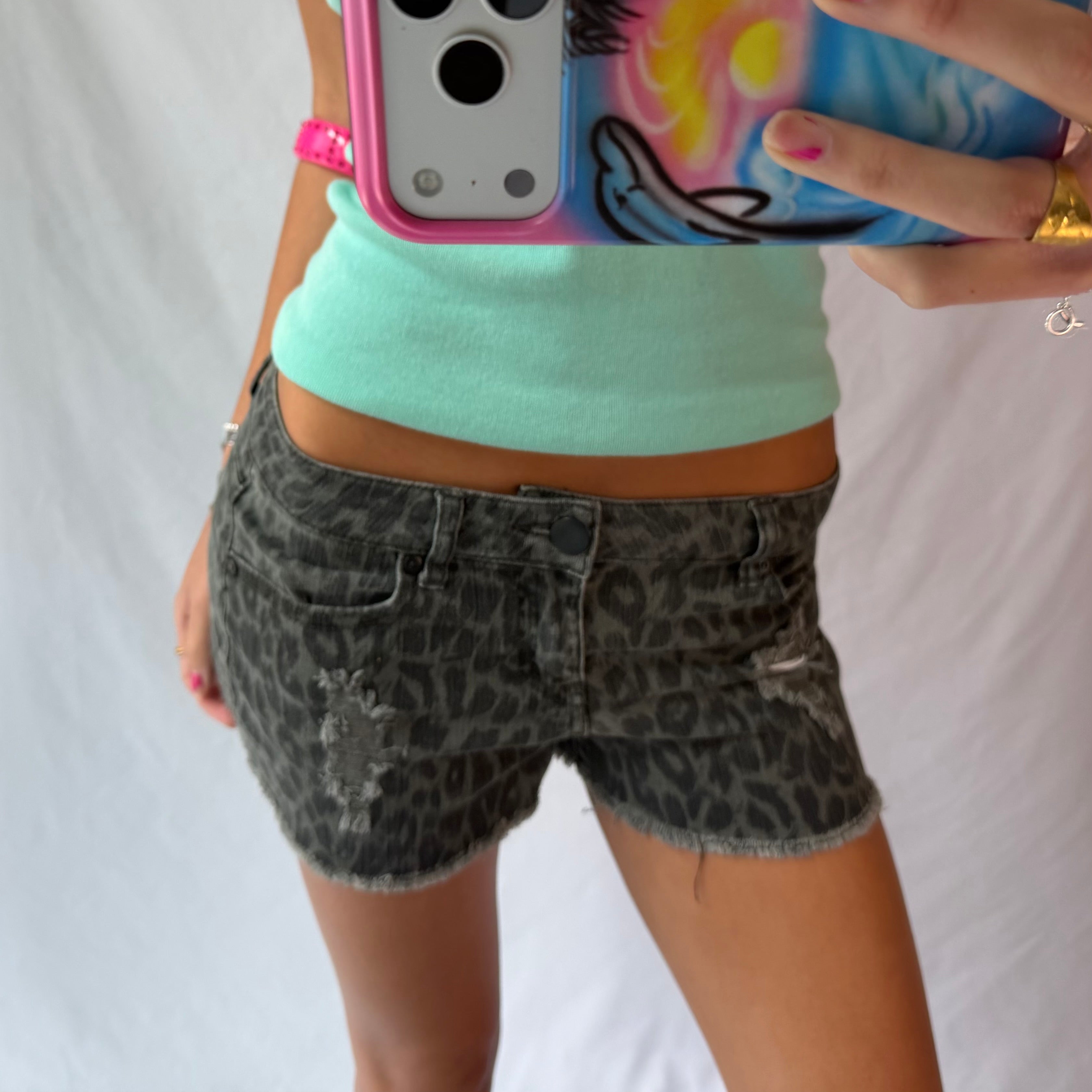 2016 leopard low rise denim shorts ₊˚⊹⋆