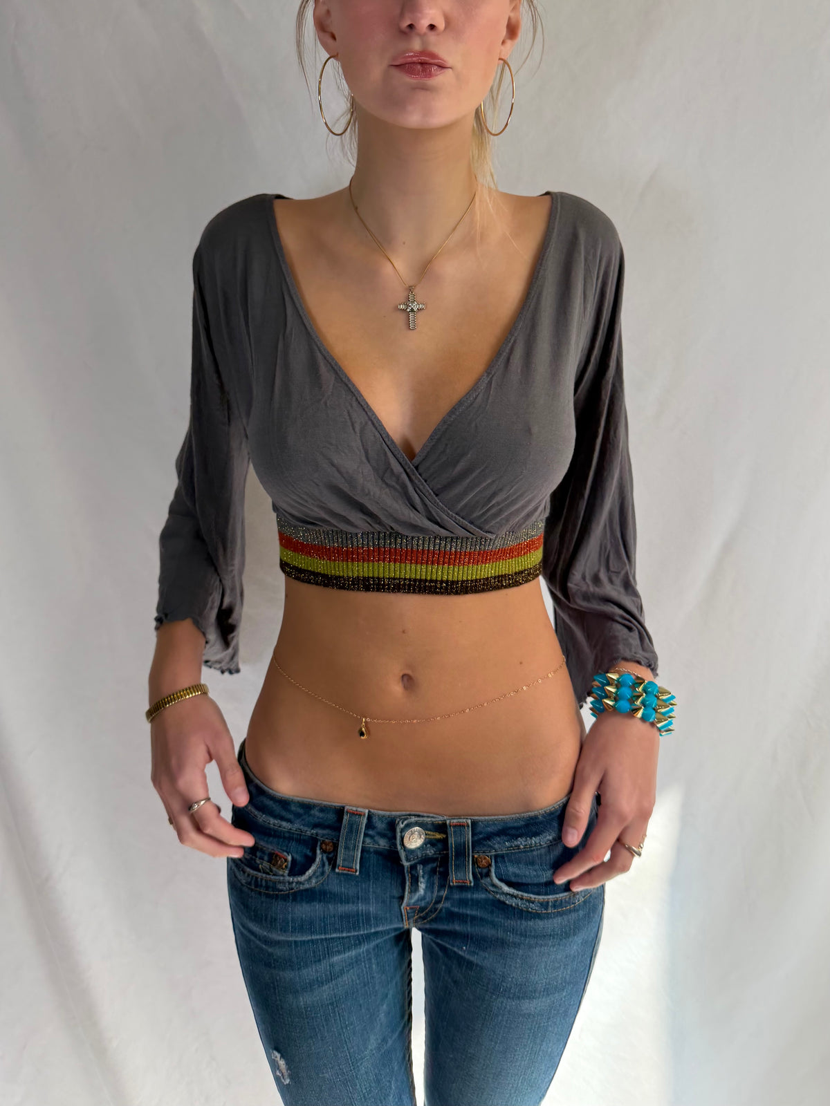 Vintage grey cropped long sleeve top