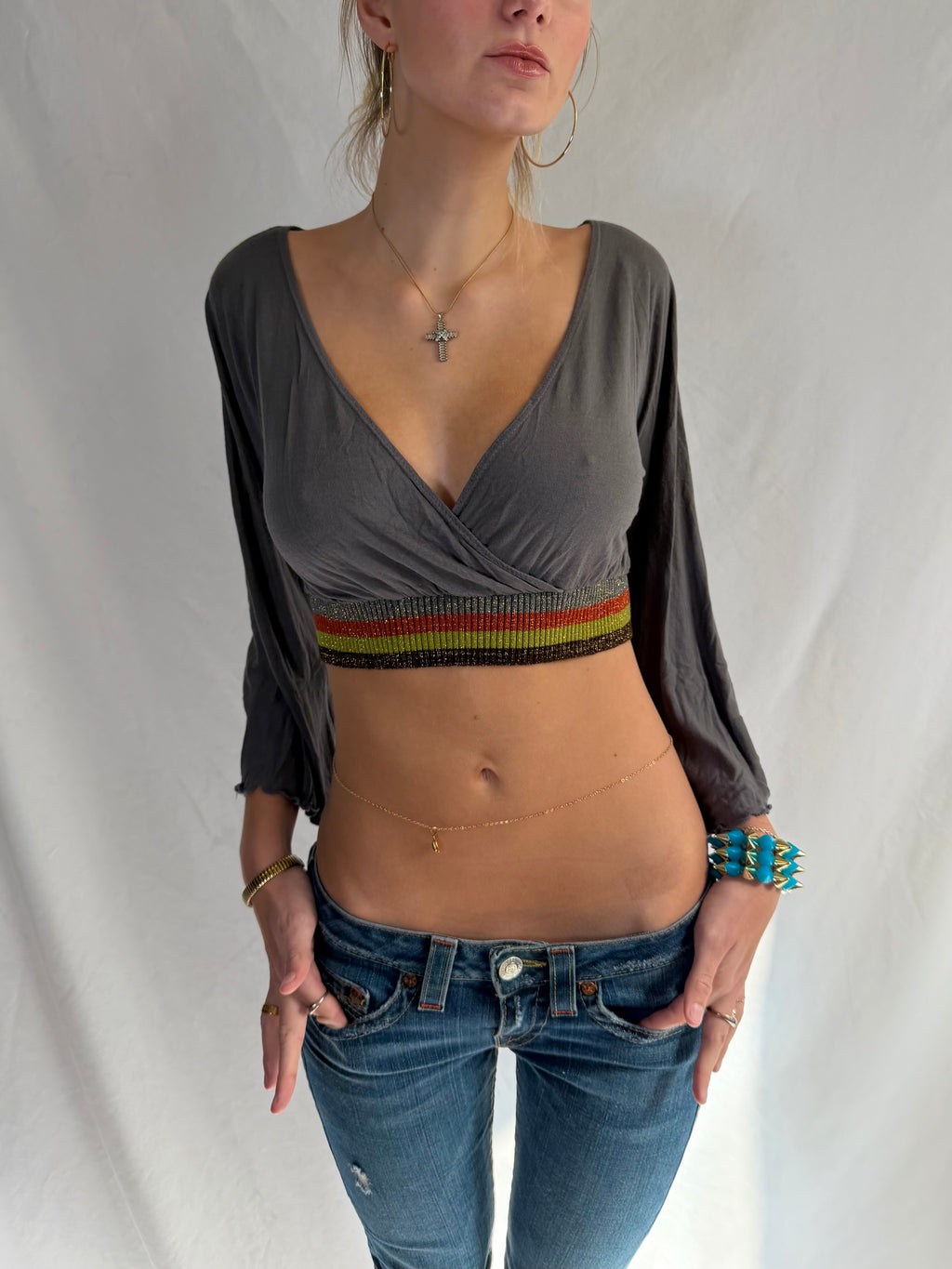 Vintage grey cropped long sleeve top