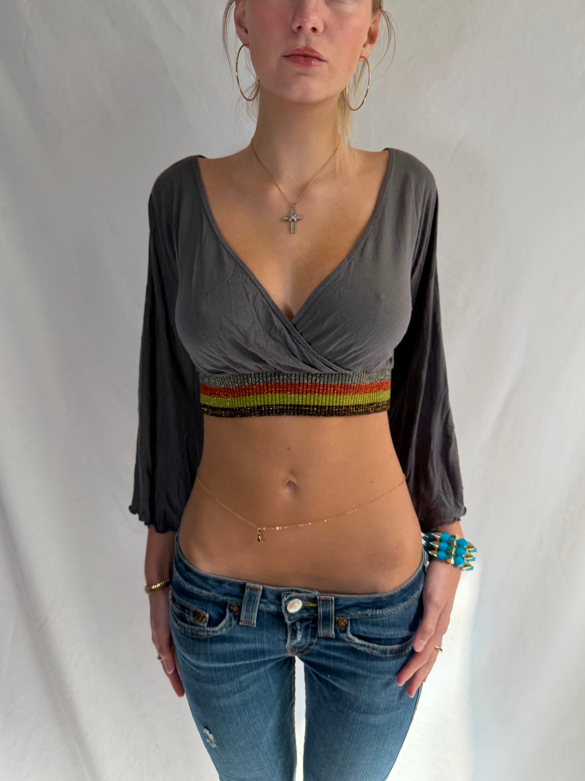 Vintage grey cropped long sleeve top